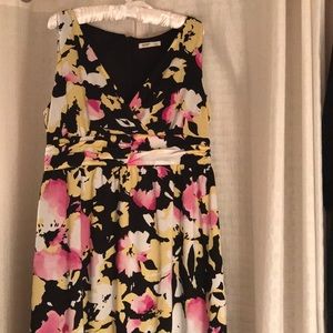 floral print, cinched waist maxi dress